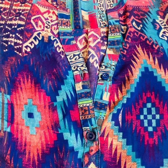 francesca's - Colorful Ikat Print Blouse - M - Picture 2 of 3